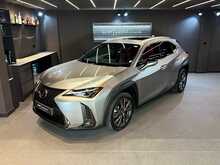 Lexus UX 250h F Sport 