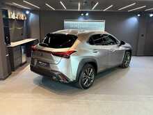 Lexus UX 250h F Sport 