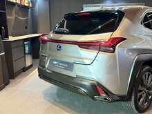 Lexus UX 250h F Sport 