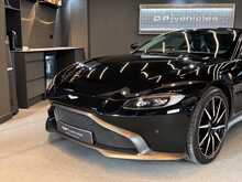 Aston Martin Vantage V8 