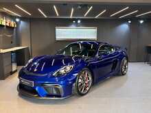 Porsche 718 Cayman GT4 