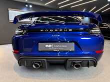 Porsche 718 Cayman GT4 