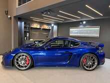 Porsche 718 Cayman GT4 