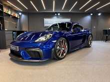 Porsche 718 Cayman GT4 