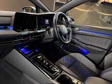 Volkswagen Golf TSI R 