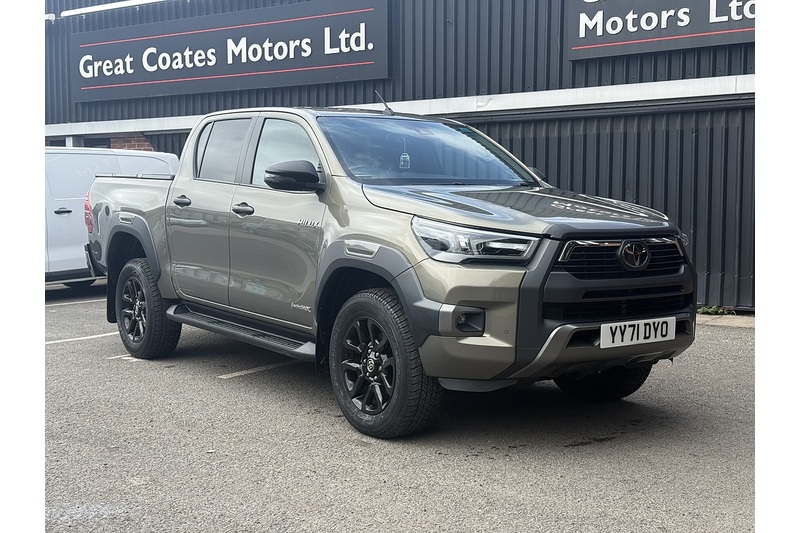 2.8 D-4D Invincible X Pickup Double Cab 4dr Diesel Auto 4WD Euro 6 (s/s) (204 ps)