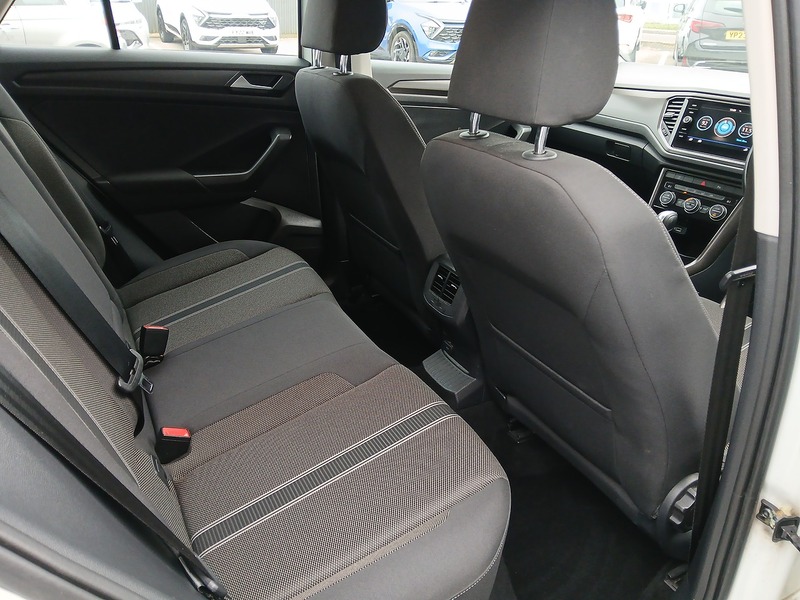 Volkswagen T-Roc TSI EVO SE - U3100