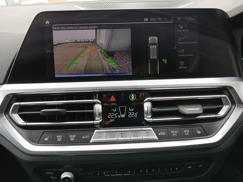 BMW 3 Series 330e M Sport - U3110