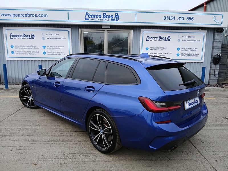 BMW 3 Series 330e M Sport - U3110