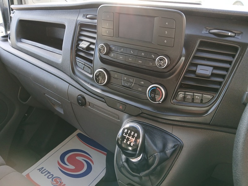 Ford Transit Custom 300 EcoBlue Leader - U3129