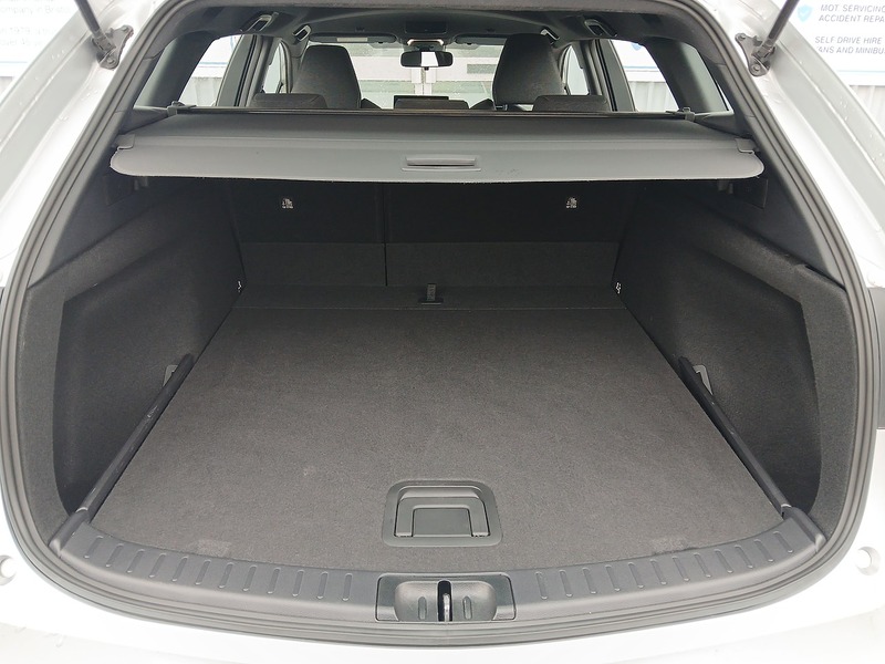 Toyota Corolla VVT-h Icon - U3144