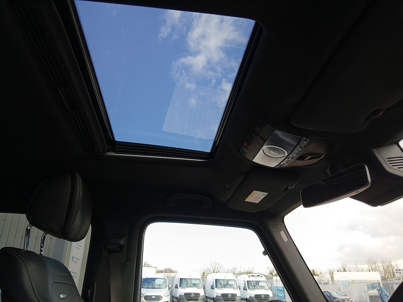 Mercedes-Benz G Class G63 V8 BiTurbo AMG - U3159