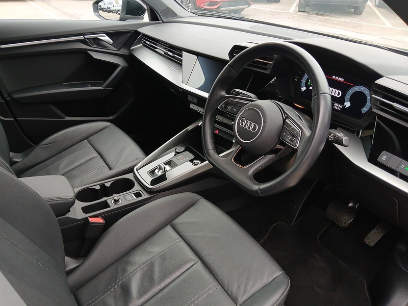 Audi A3 TFSIe Sport - U3434