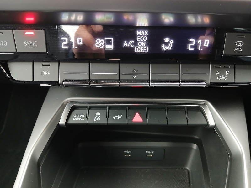 Audi A3 TFSIe Sport - U3434