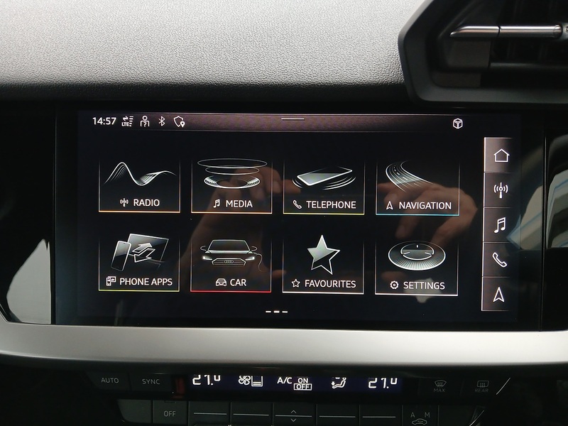 Audi A3 TFSIe Sport - U3434