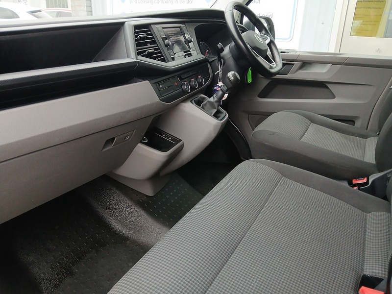 Volkswagen Transporter TDI T30 Startline - U3451