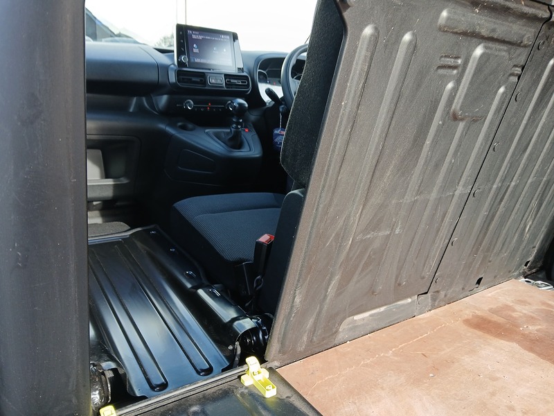 Citroen Berlingo BlueHDi 950 Enterprise XL Pro - U3497