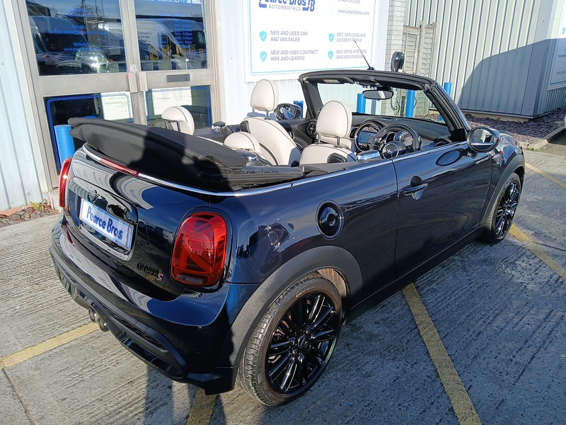 MINI Convertible Cooper S Exclusive - U3517
