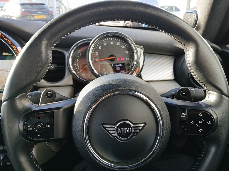 MINI Convertible Cooper S Exclusive - U3517