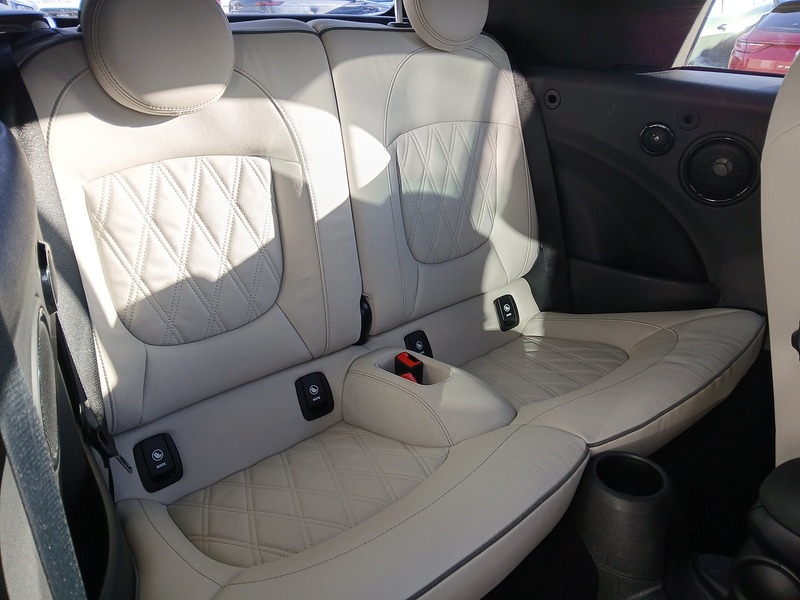 MINI Convertible Cooper S Exclusive - U3517