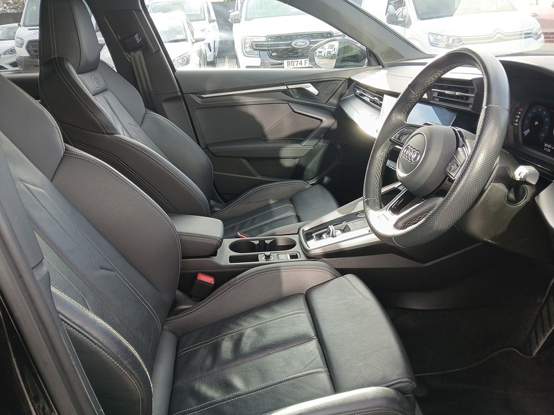 Audi A3 TFSI S line - U3541