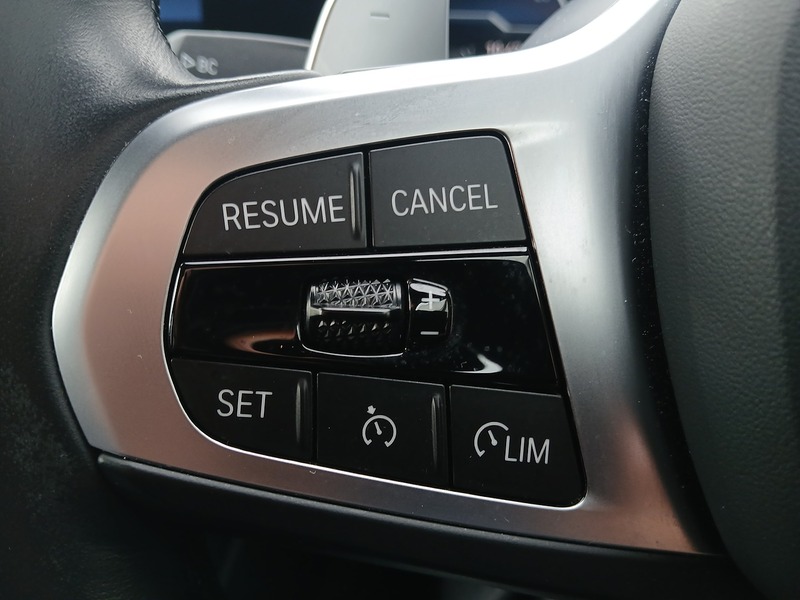 BMW 3 Series 330e M Sport - U3545