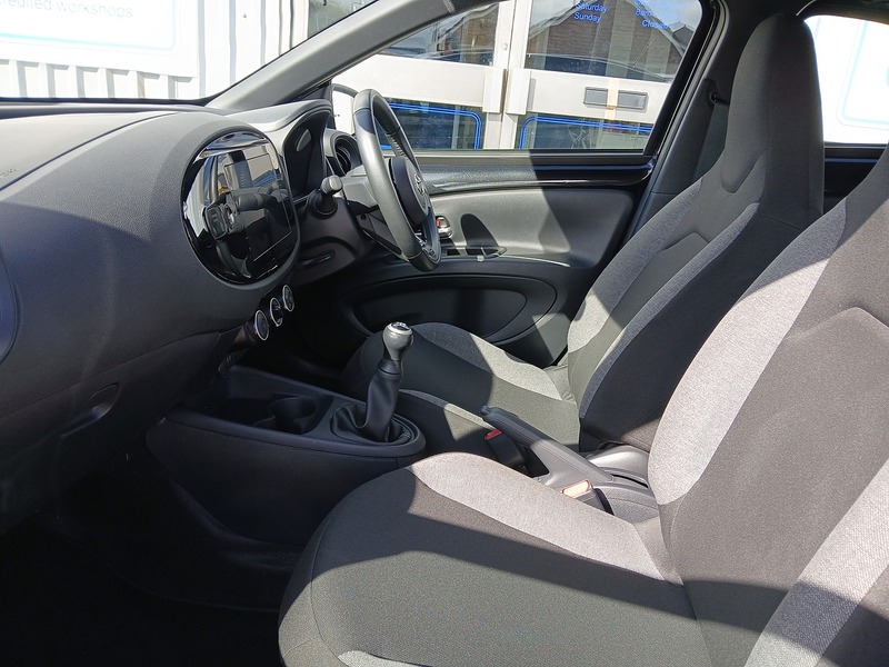 Toyota Aygo X VVT-i Pure - U3599
