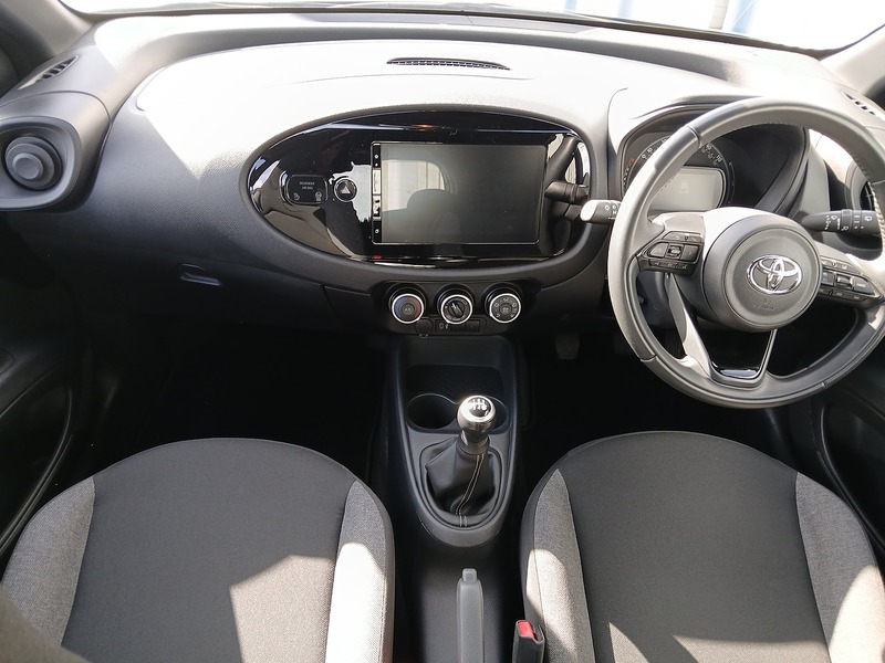 Toyota Aygo X VVT-i Pure - U3599