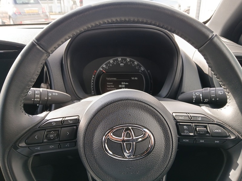 Toyota Aygo X VVT-i Pure - U3599