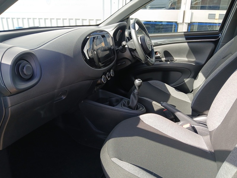 Toyota Aygo X VVT-i Pure - U3599