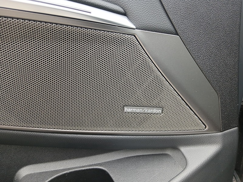 BMW 3 Series 330e M Sport - U3603