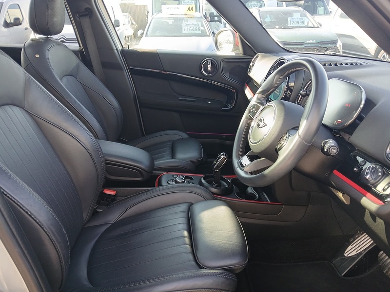 MINI Countryman John Cooper Works - U3613