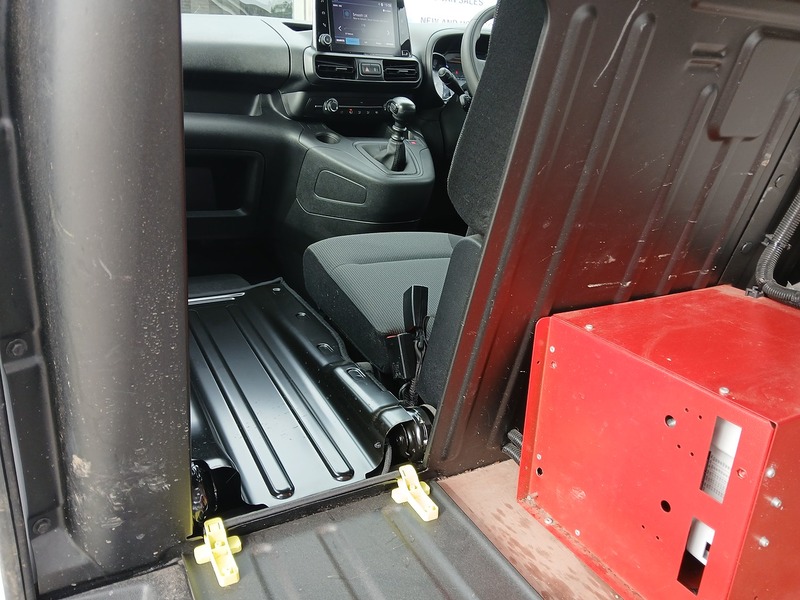 Citroen Berlingo BlueHDi 950 Enterprise XL Pro - U3617