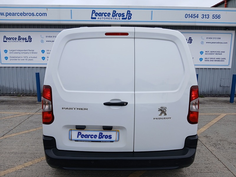 Peugeot Partner BlueHDi 1000 Professional Premium + - U3619