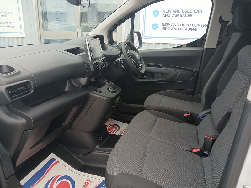 Peugeot Partner BlueHDi 1000 Professional Premium + - U3619