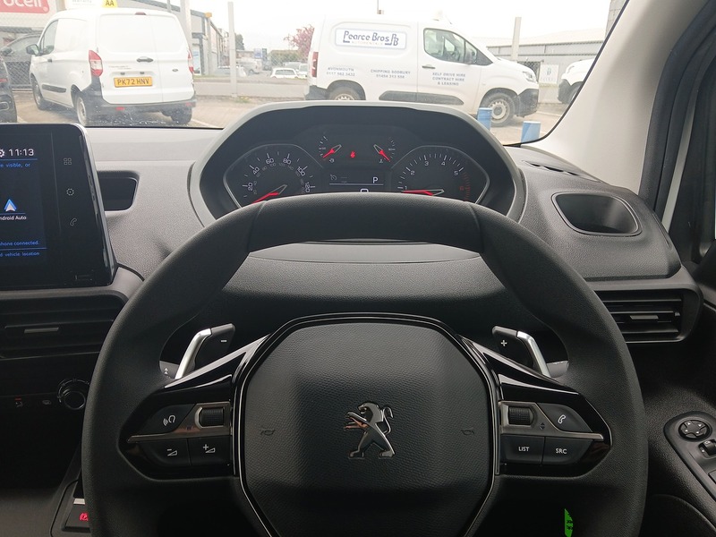 Peugeot Partner BlueHDi 1000 Professional Premium + - U3619
