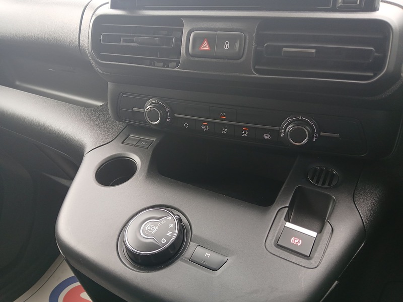 Peugeot Partner BlueHDi 1000 Professional Premium + - U3619