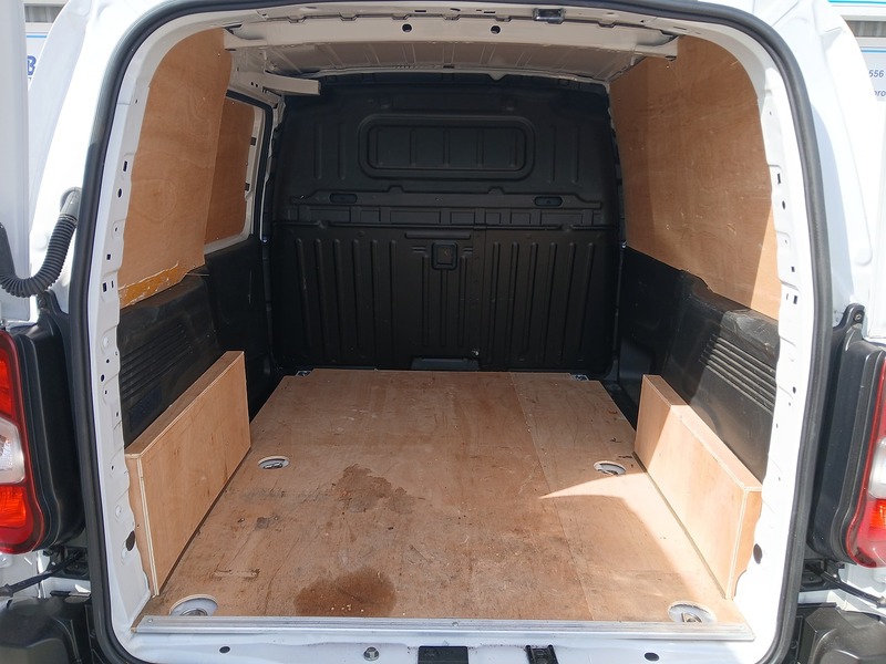 Citroen Berlingo BlueHDi 1000 Enterprise Edition M - U3620