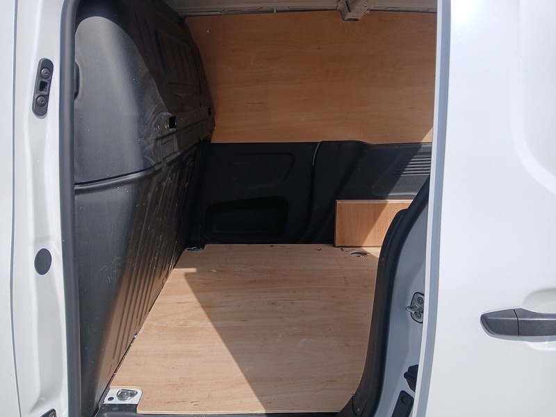 Citroen Berlingo BlueHDi 1000 Enterprise Edition M - U3640