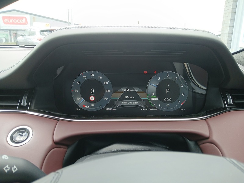 Land Rover Range Rover Evoque P300e Autobiography - U3657