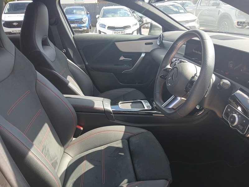 Mercedes-Benz A Class A180h MHEV AMG Line - U3678
