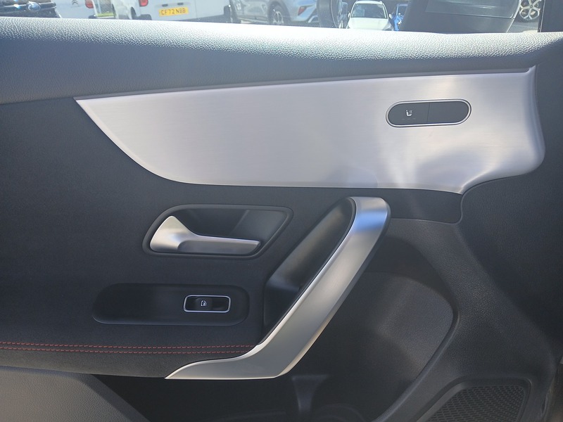 Mercedes-Benz A Class A180h MHEV AMG Line - U3678