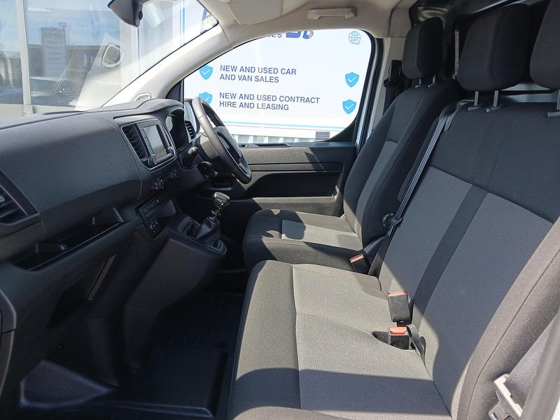 Citroen Dispatch BlueHDi 1400 Enterprise Edition M - U3680