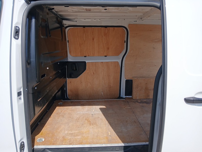 Citroen Dispatch BlueHDi 1400 Enterprise Edition M - U3680
