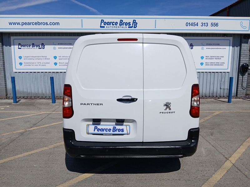 Peugeot Partner BlueHDi 950 Professional Premium + - U3684