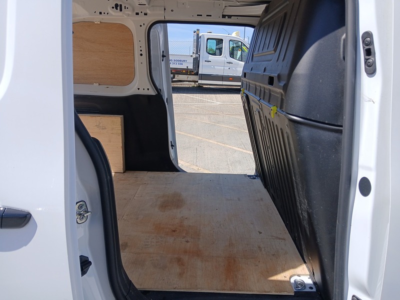 Peugeot Partner BlueHDi 950 Professional Premium + - U3684