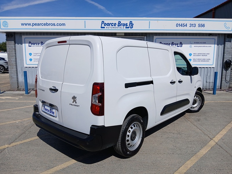 Peugeot Partner BlueHDi 950 Professional Premium + - U3684