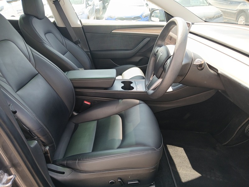 Tesla Model 3 Rear Wheel Drive - U3701