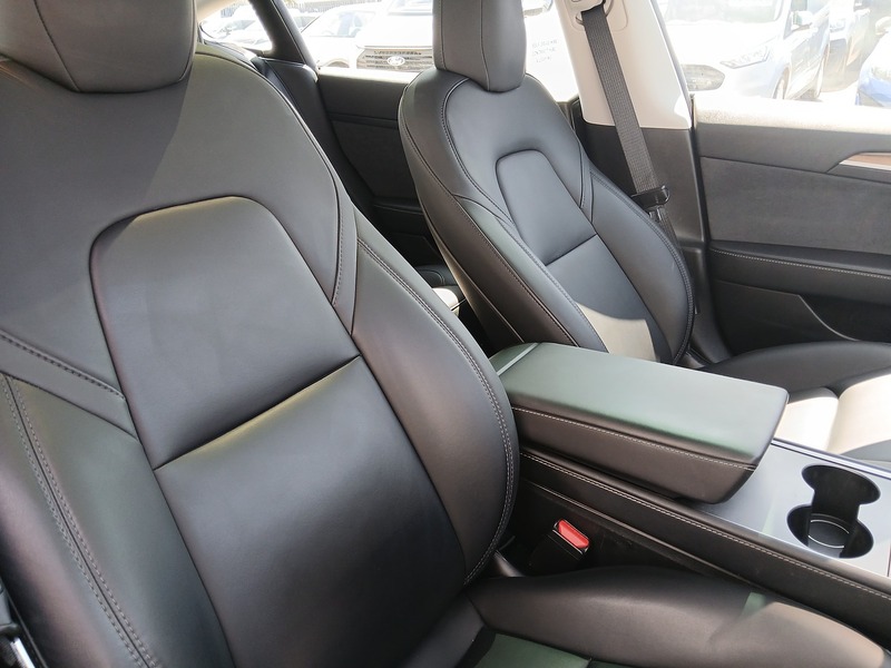 Tesla Model 3 Rear Wheel Drive - U3701
