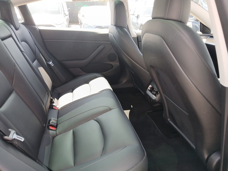 Tesla Model 3 Rear Wheel Drive - U3701